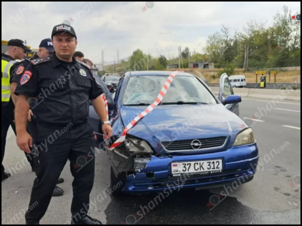 Կոտայքի մարզում «Opel»-ը վրաերթի է ենթարկել հետիոտնին. բժիշկները պայքարում են նրա կյանքի համար